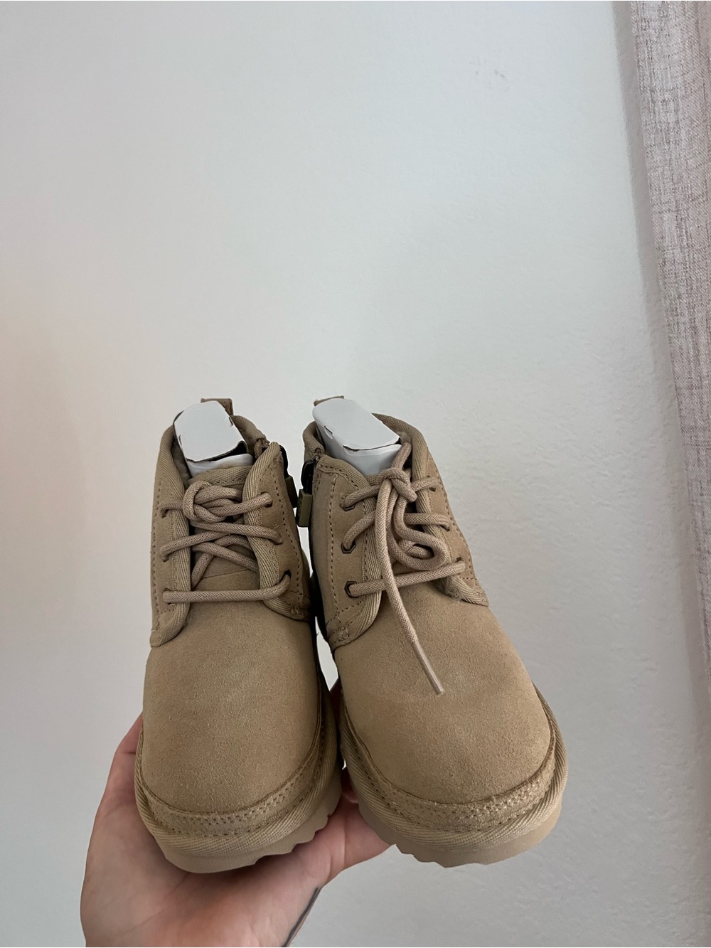 UGG - Picture 6 of 6